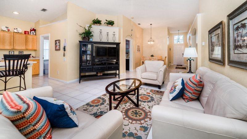 Stunning 4 Bedroom 3 Bath Pool Home In Windsor Palms Resort - thumb 1