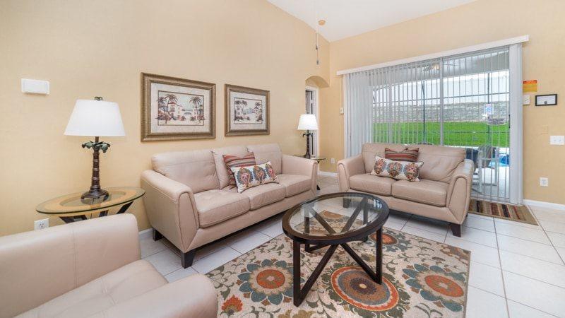 Stunning 4 Bedroom 3 Bath Pool Home In Windsor Palms Resort - thumb 3
