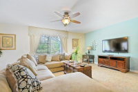 Stunning 6 Bedroom 4.5 Bath Pool Home Near the Attractions Accommodation Deal