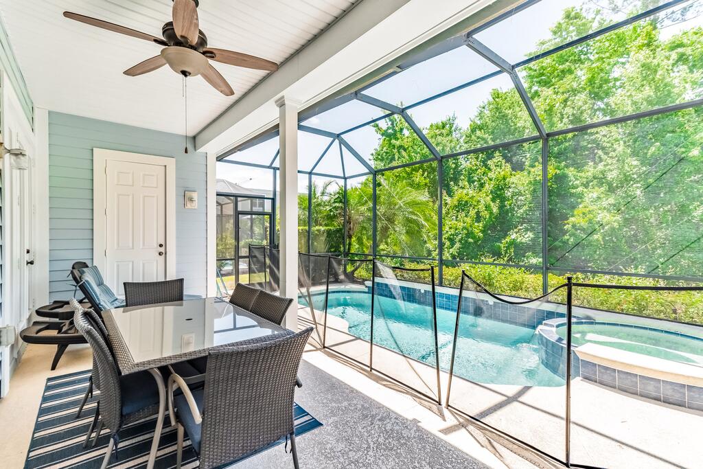 Sunny Sky Escape - thumb 2