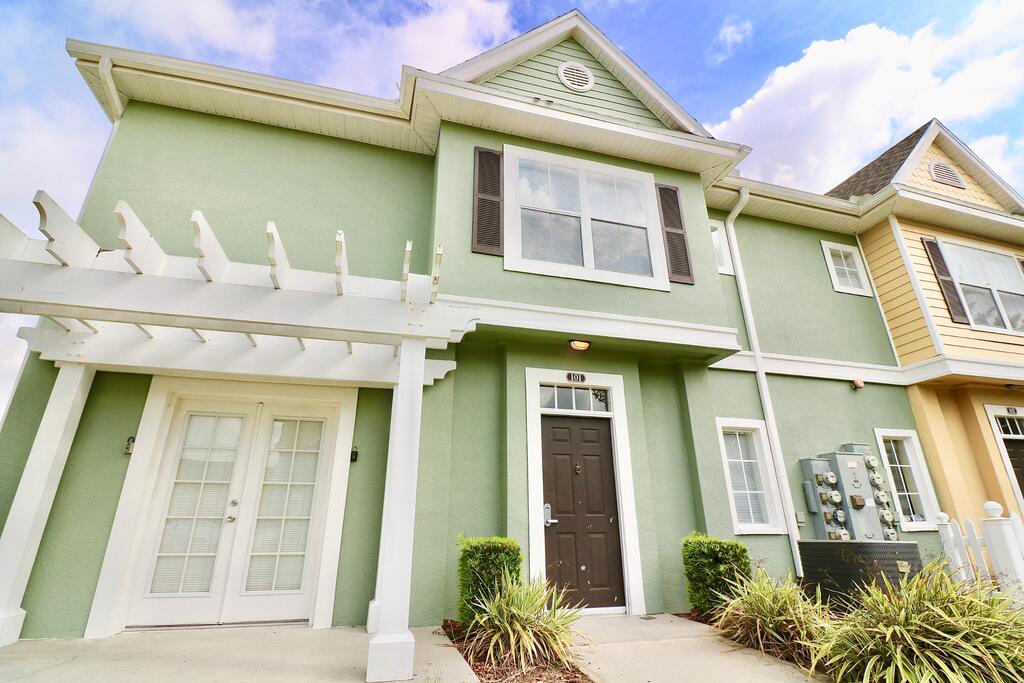 Superb Value Resort Townhome Near Shopping - thumb 0
