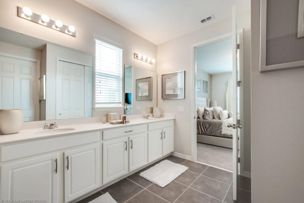 The Ultimate Guide To Renting Your Luxury 6 Bedroom Villa On Solara Resort, Orlando Villa 3037 - thumb 2