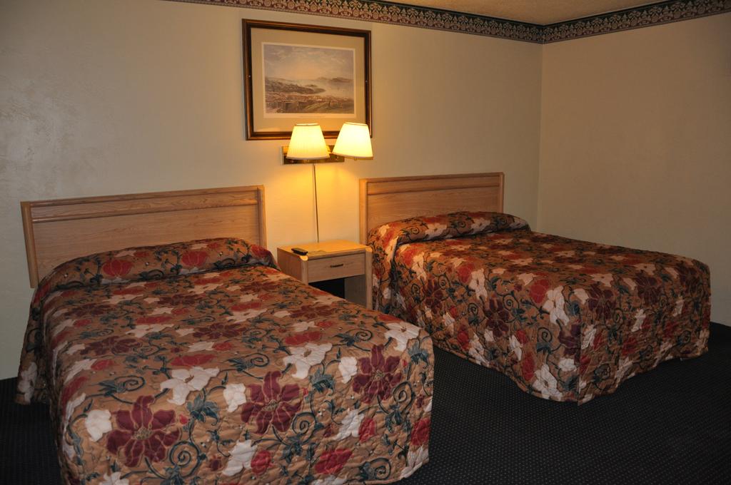 Travelers Inn Manteca - thumb 1