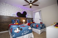 Walk to Clubhouse 6 Bedrooms 5 Bath 3 suites with King beds Pool and SPA SL4764 Accommodation Deal