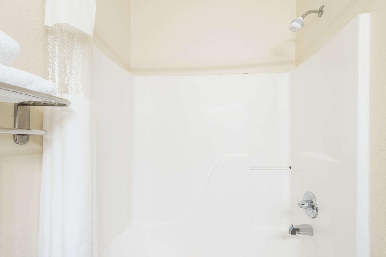 Days Inn & Suites By Wyndham Prattville-Montgomery - thumb 28