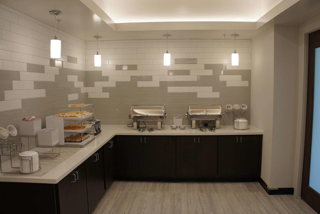 La Quinta By Wyndham Mobile - thumb 37