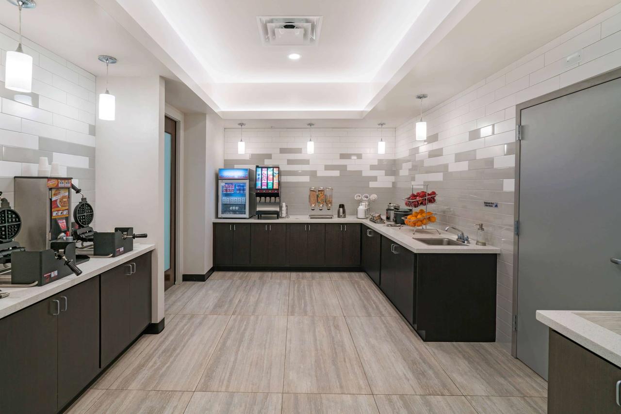 La Quinta By Wyndham Mobile - thumb 18