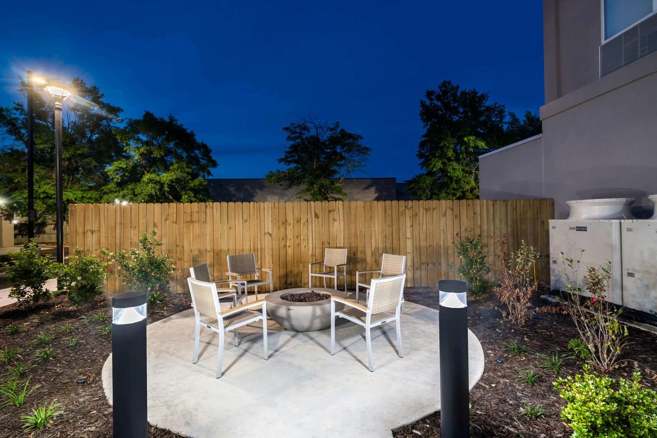 La Quinta By Wyndham Mobile - thumb 25