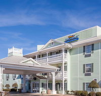 Baymont by Wyndham Decatur - Accommodation Deal