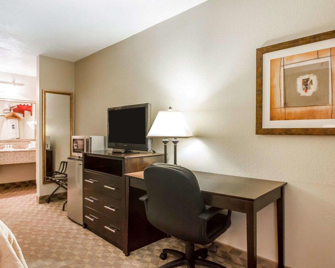 Quality Inn & Suites Greenville I-65 - thumb 13