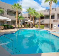 Hotel Tempe/Phoenix Airport InnSuites Hotel  Suites - Accommodation Deal
