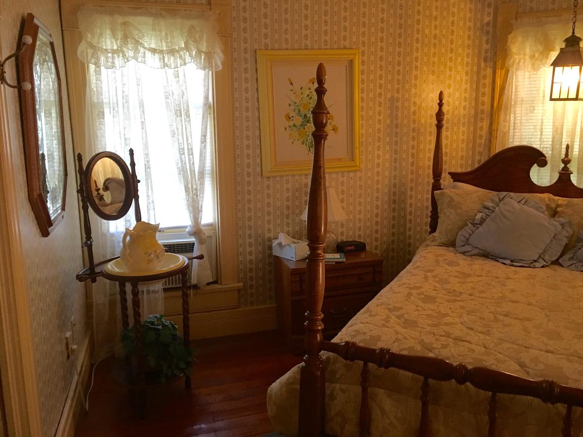 Sunnyside Inn Bed & Breakfast - thumb 4