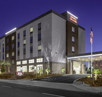 Hampton Inn  Suites Irvine/Orange County Airport - Accommodation Deal