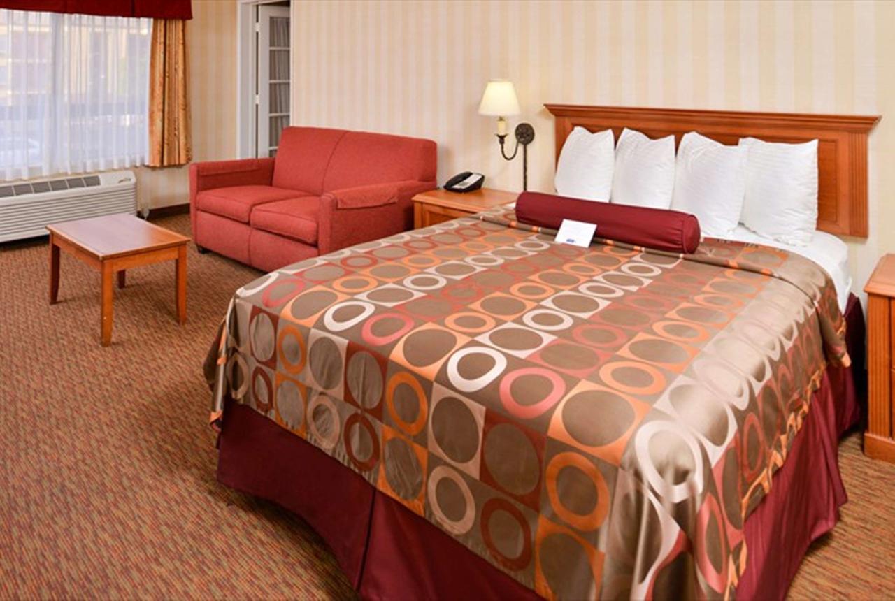 Best Western Plus Raffles Inn & Suites - thumb 16