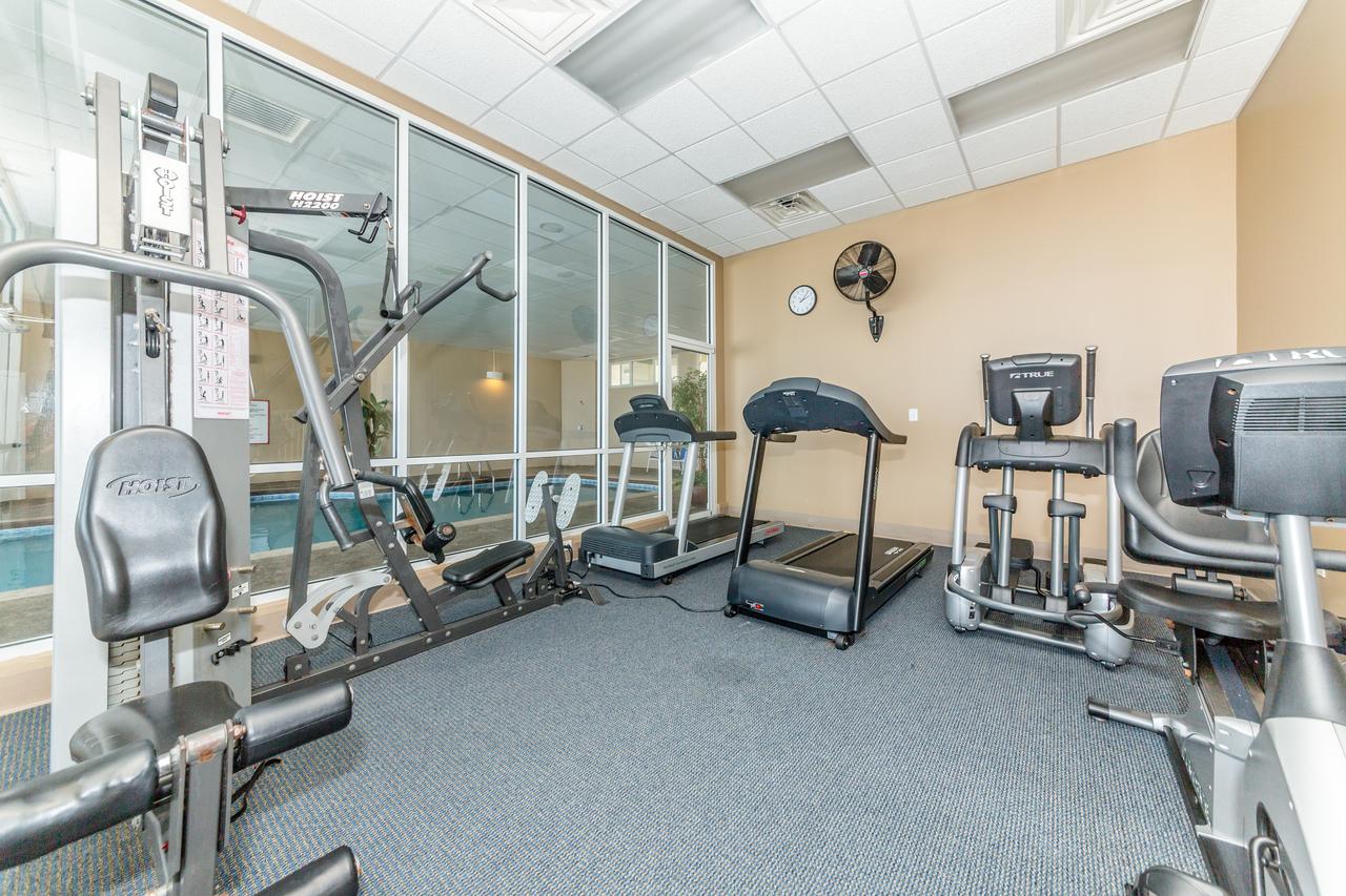 Admirals Quarters 802 - thumb 33