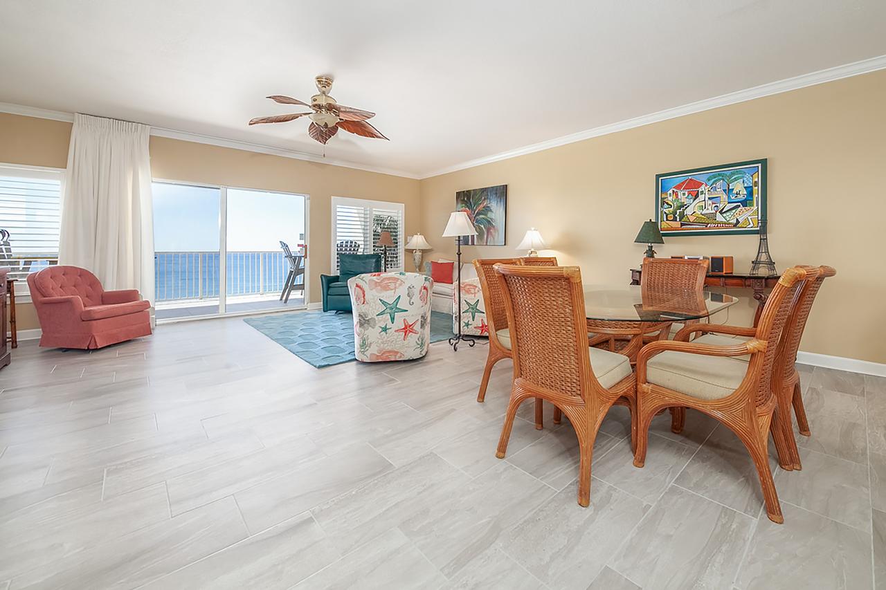 Admirals Quarters 802 - thumb 8