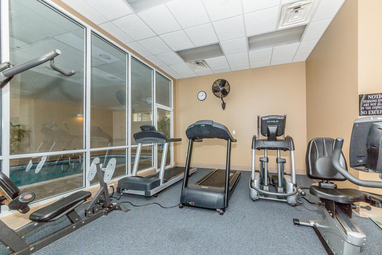 Admirals Quarters 802 - thumb 36