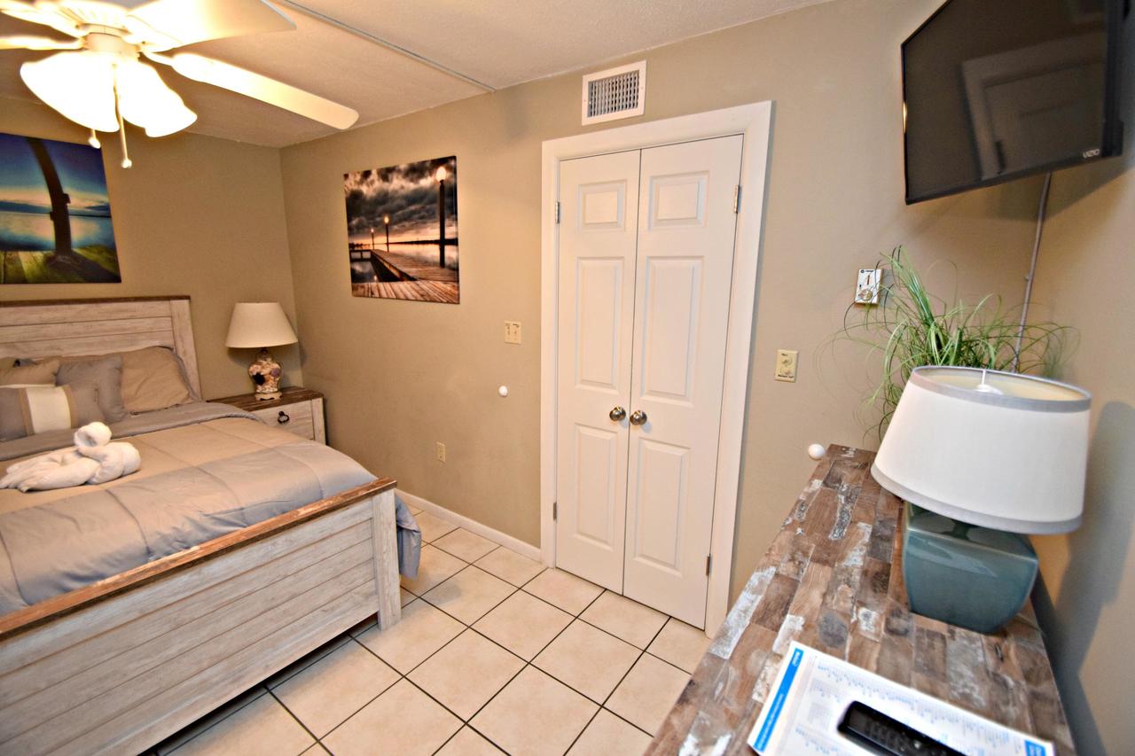 Gulf Shores Surf & Racquet Club 514A Condo - thumb 3