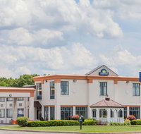 Days Inn by Wyndham Windsor Locks / Bradley Intl Airport - Accommodation Deal