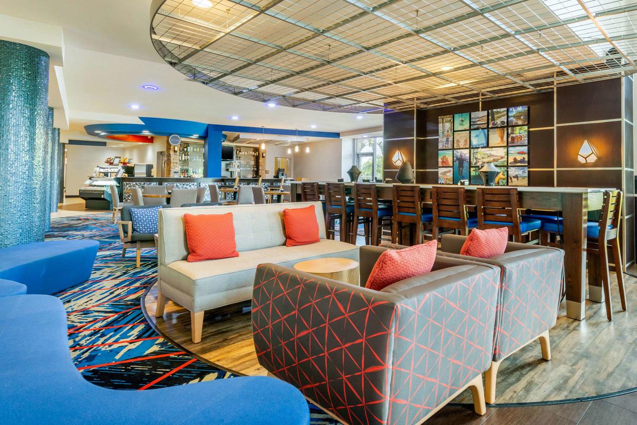 Cambria Hotel Ft Lauderdale, Airport South & Cruise Port - thumb 2