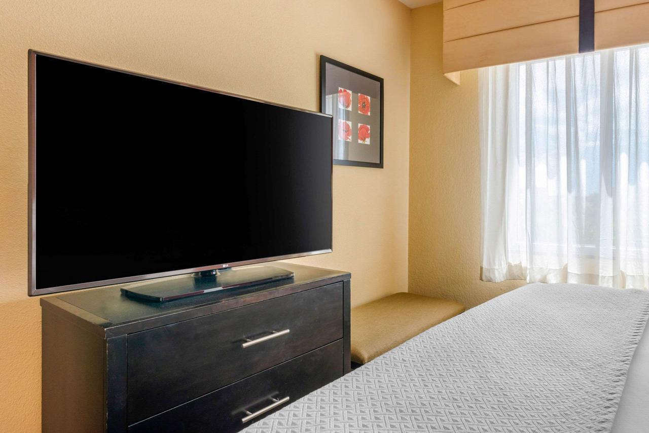 Cambria Hotel Ft Lauderdale, Airport South & Cruise Port - thumb 3