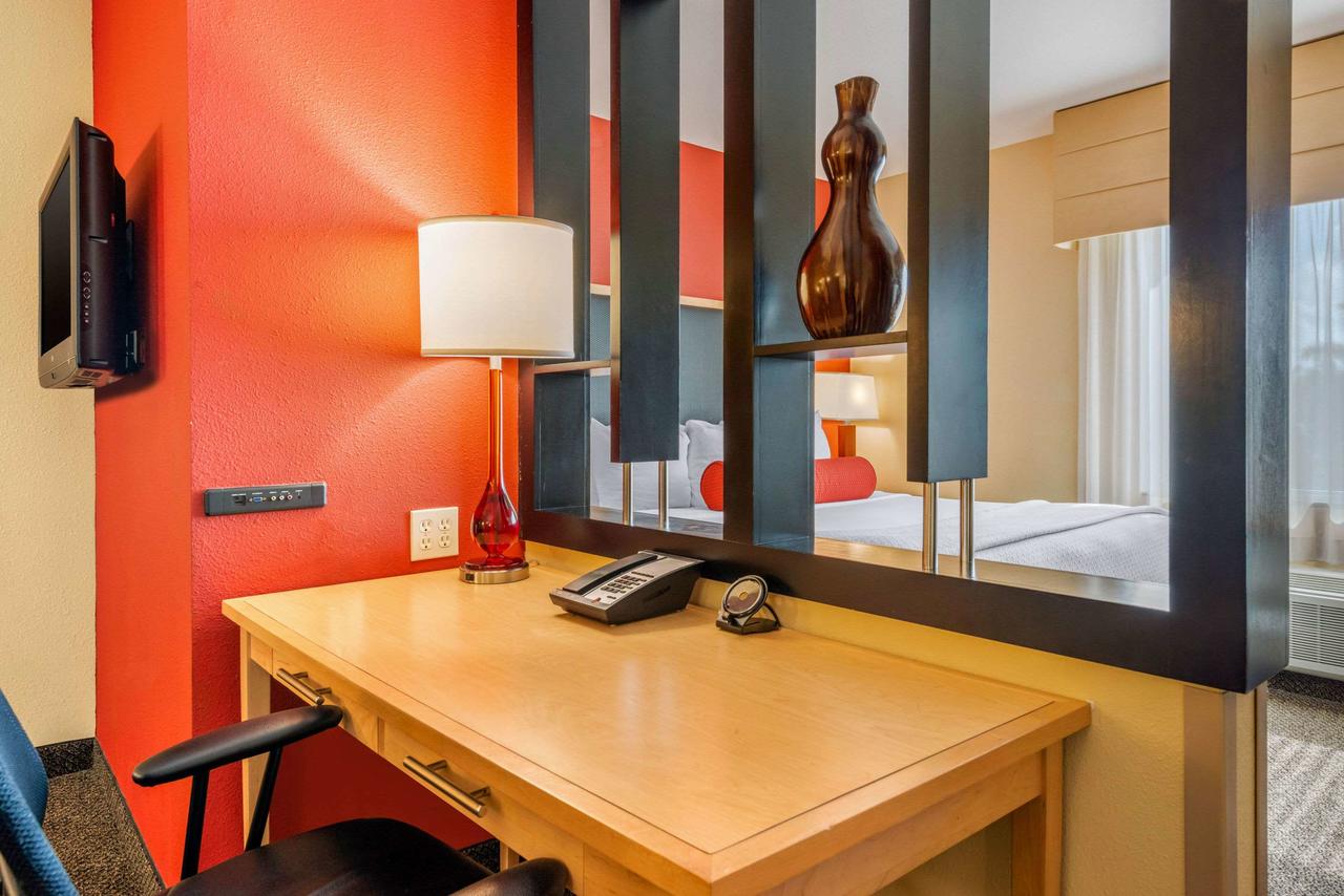 Cambria Hotel Ft Lauderdale, Airport South & Cruise Port - thumb 4
