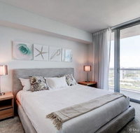 Stunning 2 Bedroom Bay Front Apt w/ Breathless View 1909 - Accommodation Deal