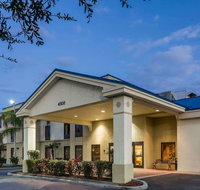 Days Inn  Suites by Wyndham Lakeland - Accommodation Deal