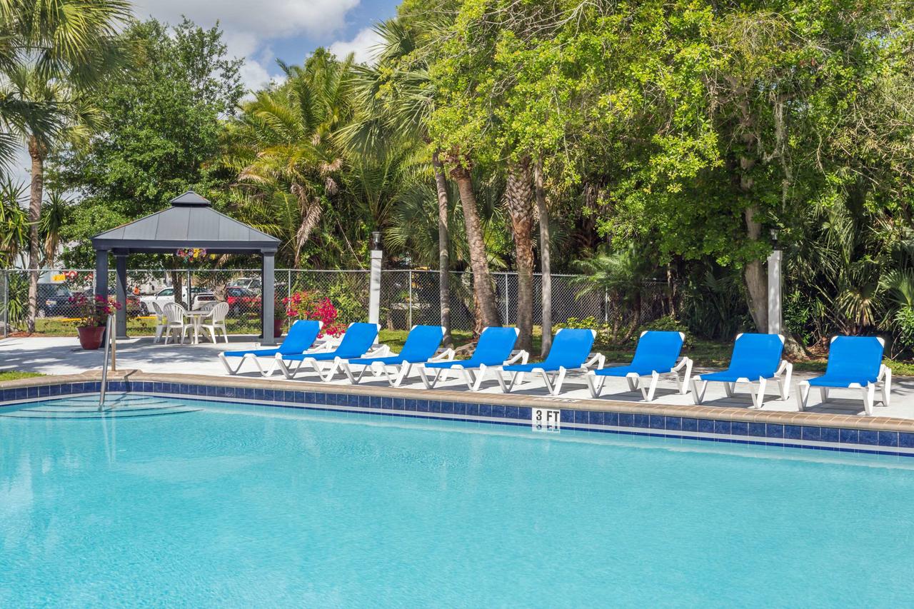 Travelodge By Wyndham Lakeland - thumb 40
