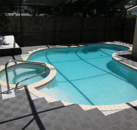 House with Pool - Accommodation Deal