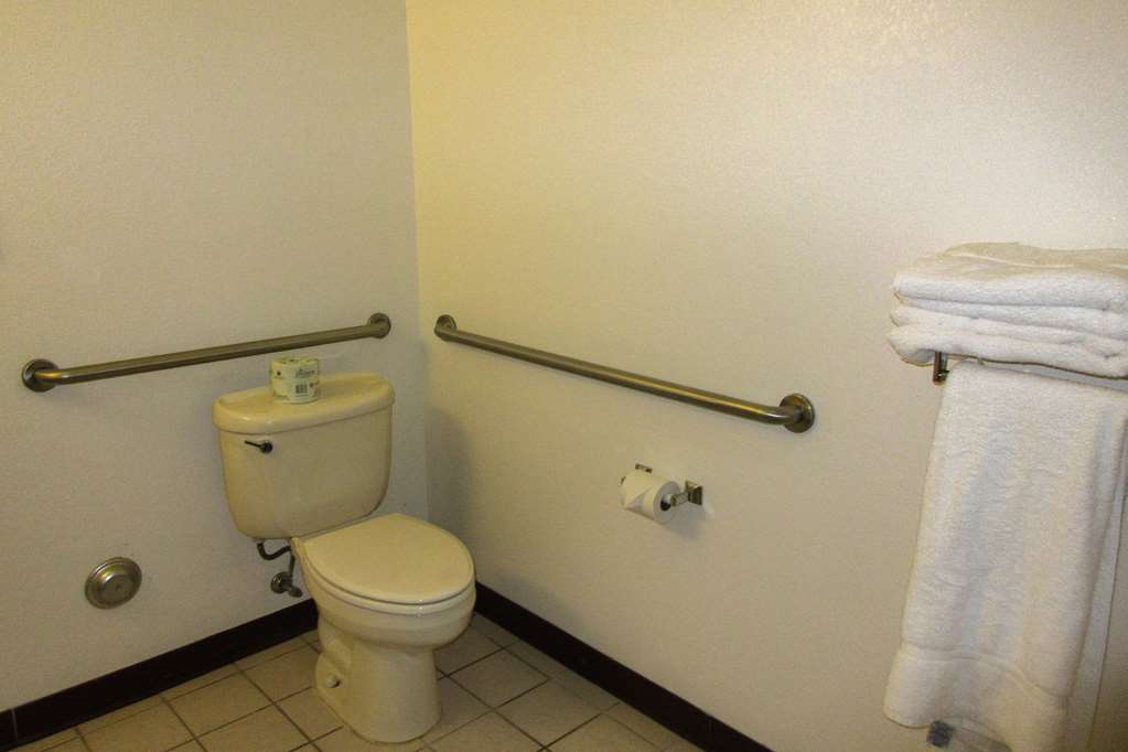 Quality Inn - thumb 10