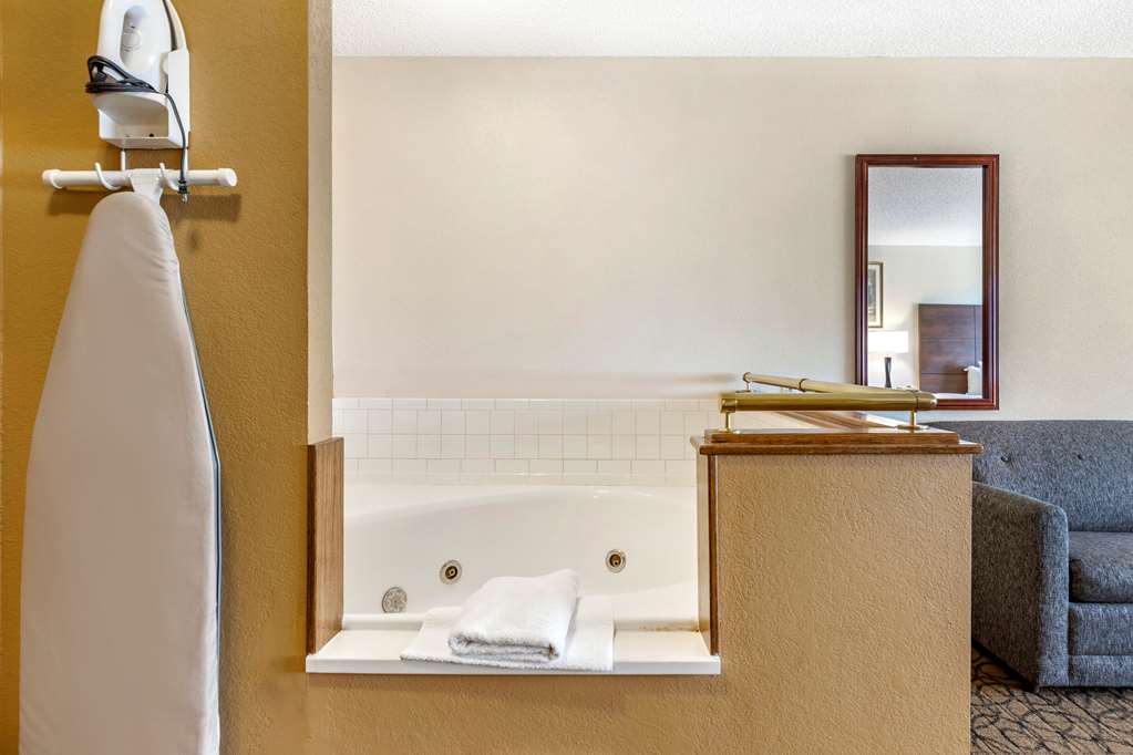 Quality Inn - thumb 14