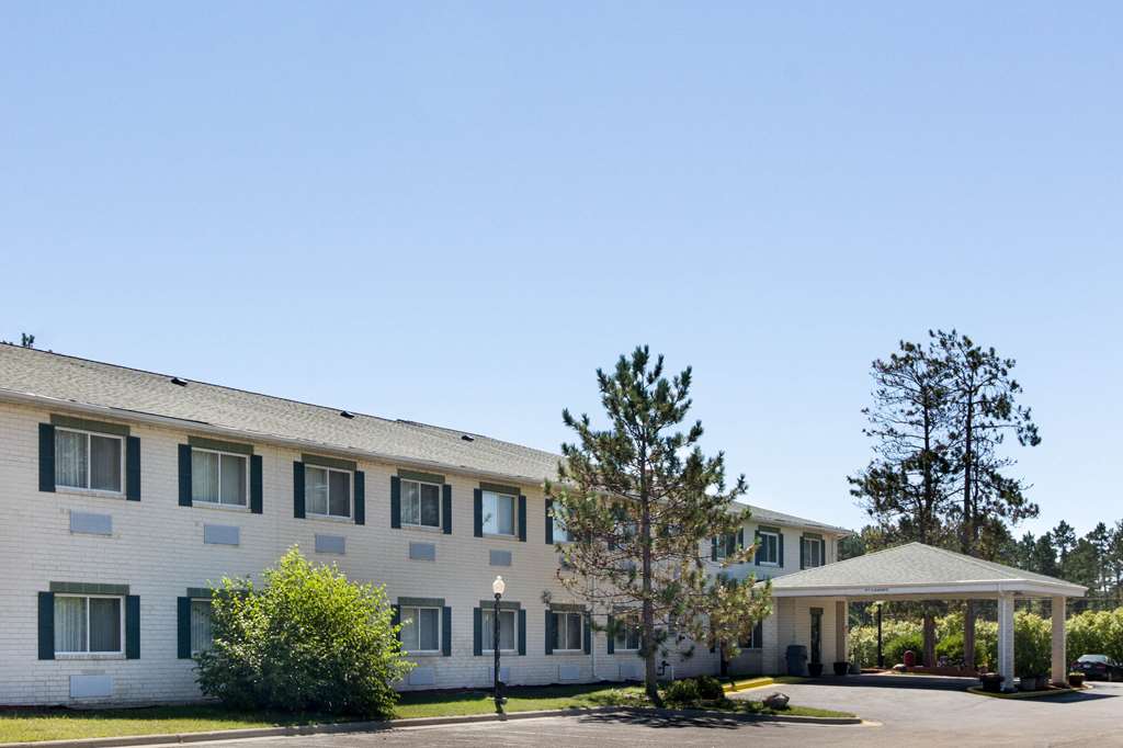 Quality Inn - thumb 2