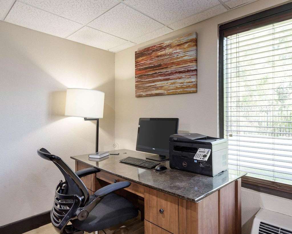 Quality Inn - thumb 17