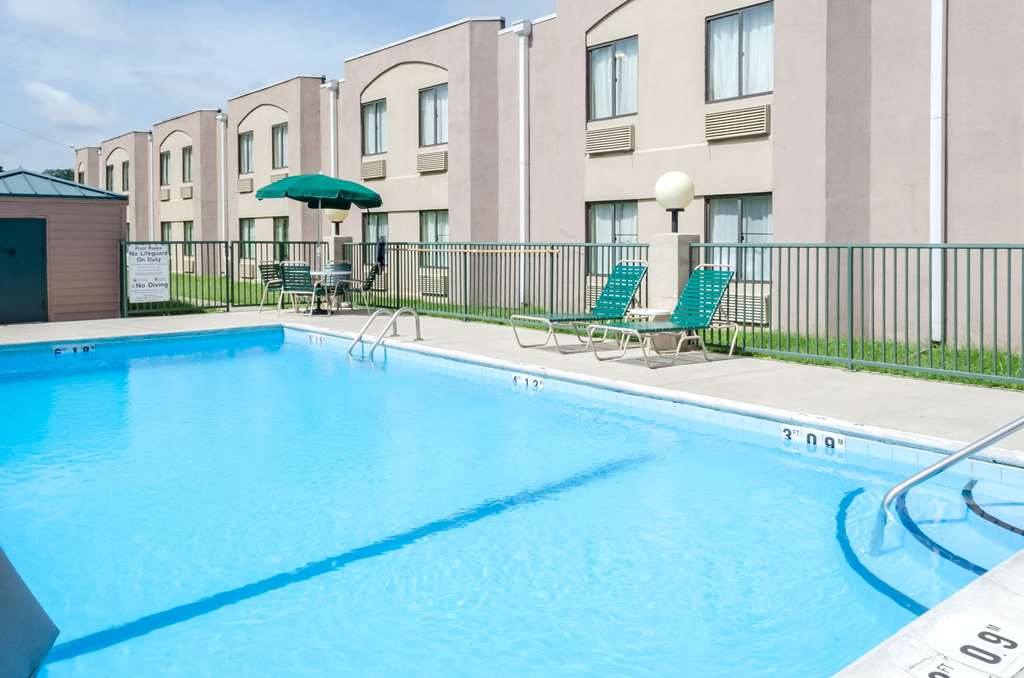 Quality Inn - thumb 11