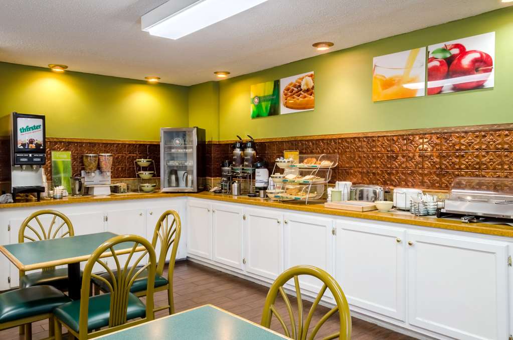 Quality Inn - thumb 13