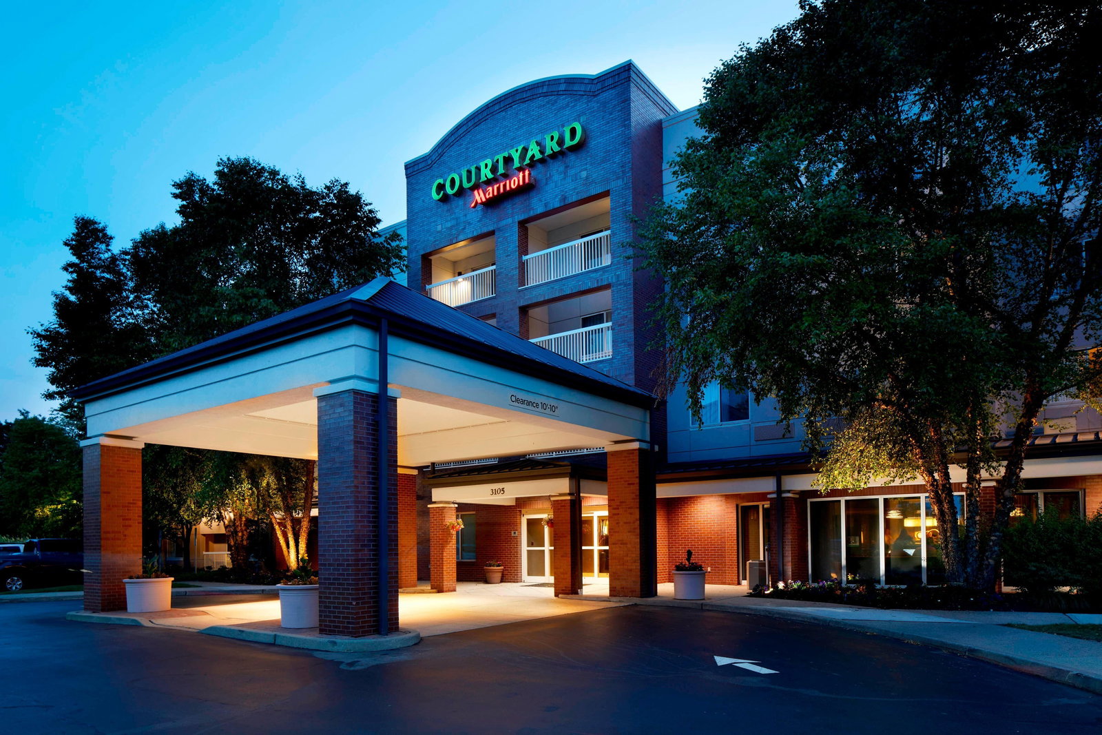 Courtyard By Marriott Edison Woodbridge - thumb 2