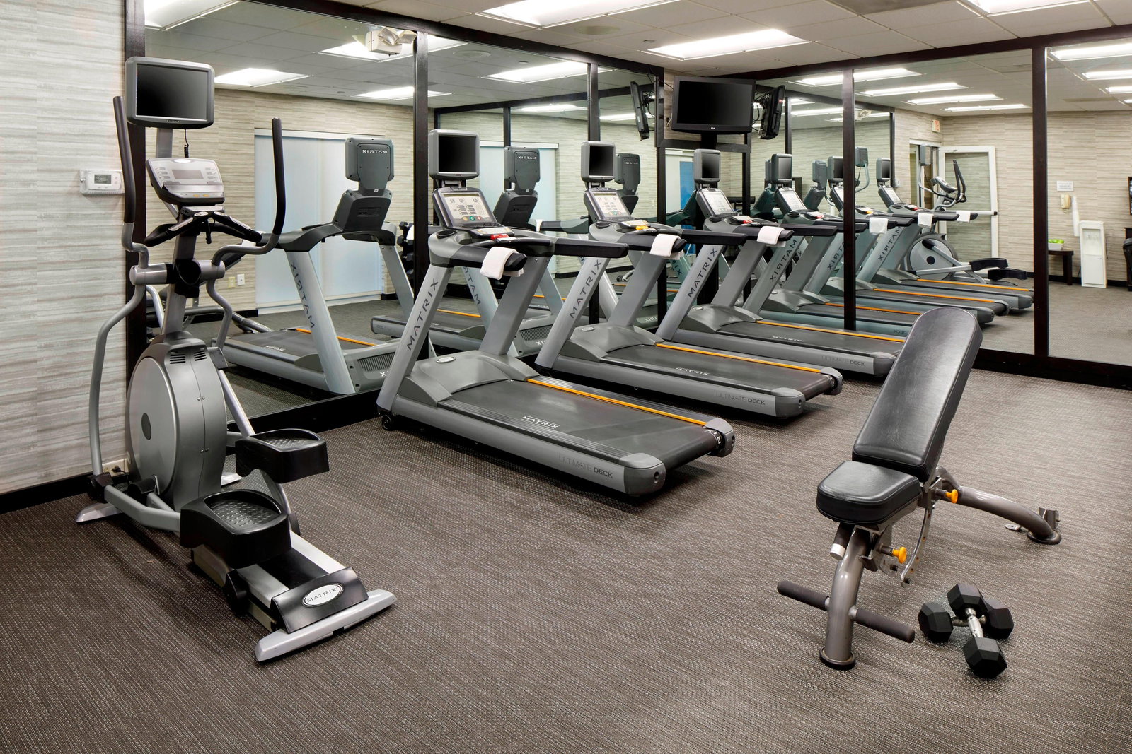 Courtyard By Marriott Edison Woodbridge - thumb 14