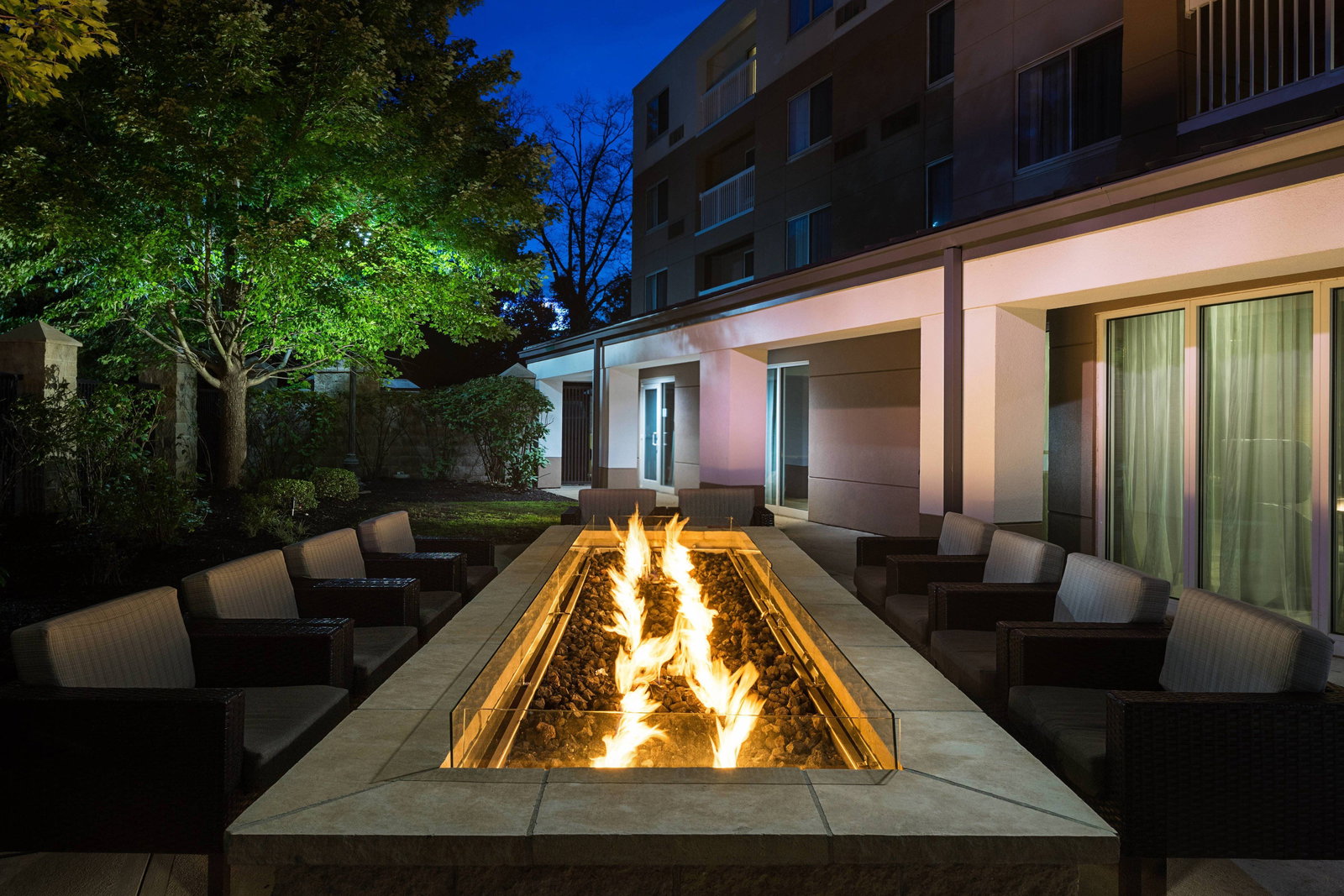 Courtyard By Marriott Edison Woodbridge - thumb 16