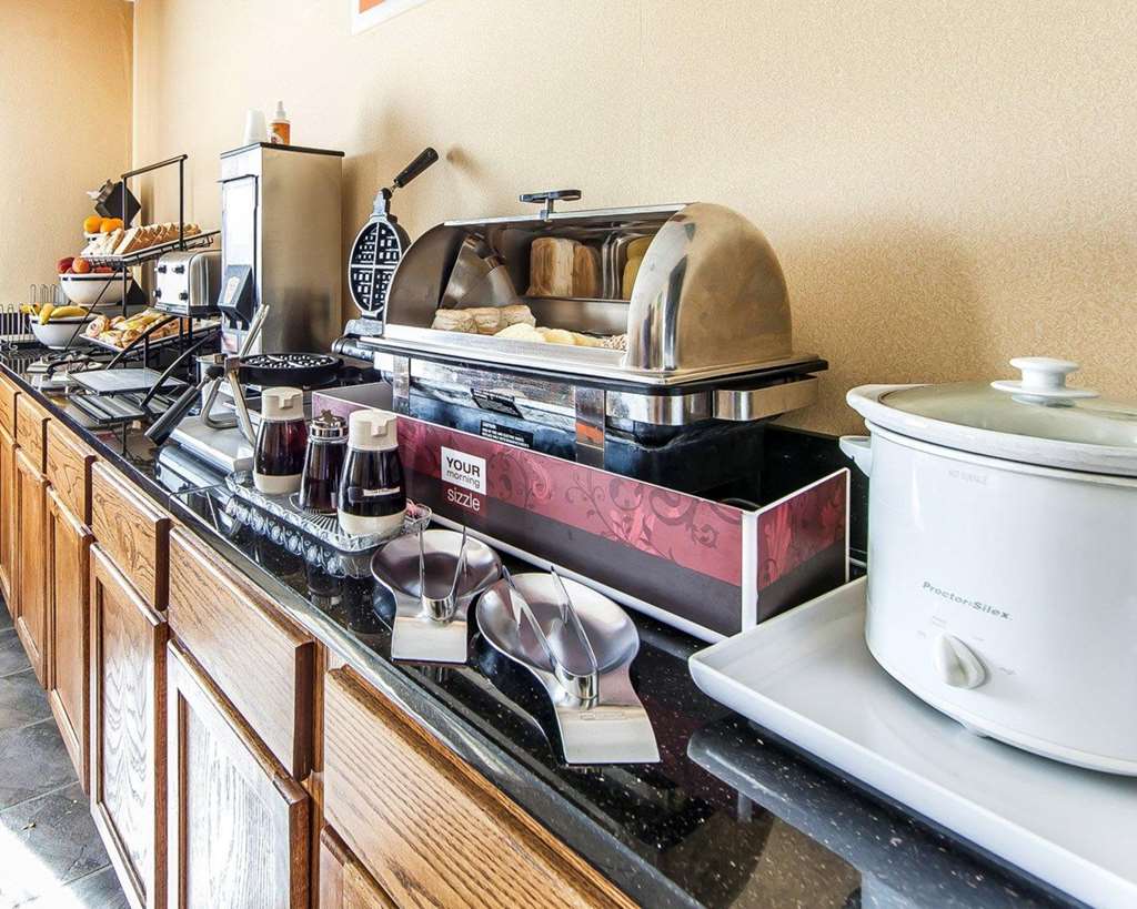 Quality Inn - thumb 15