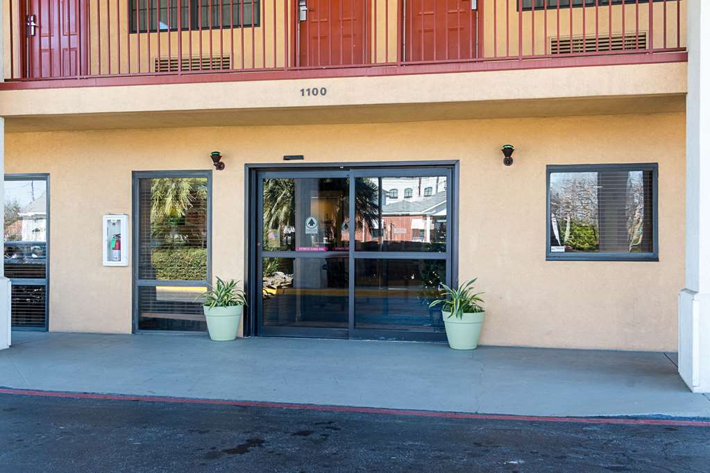 Quality Inn - thumb 2