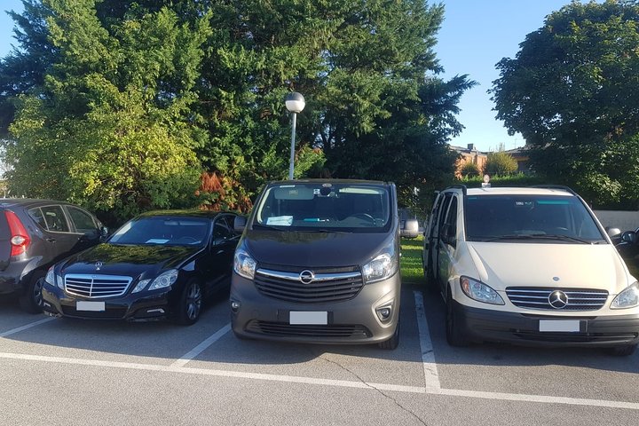 Jacksonville Airport (JAX) To Jacksonville City - Round-Trip Private Transfer - thumb 0